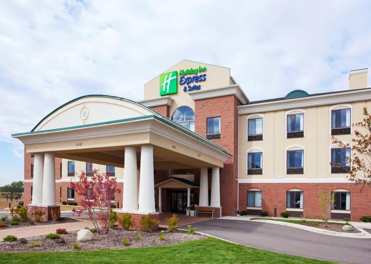 Holiday Inn Express And Suites Detroit North-Troy By Ihg Zewnętrze zdjęcie
