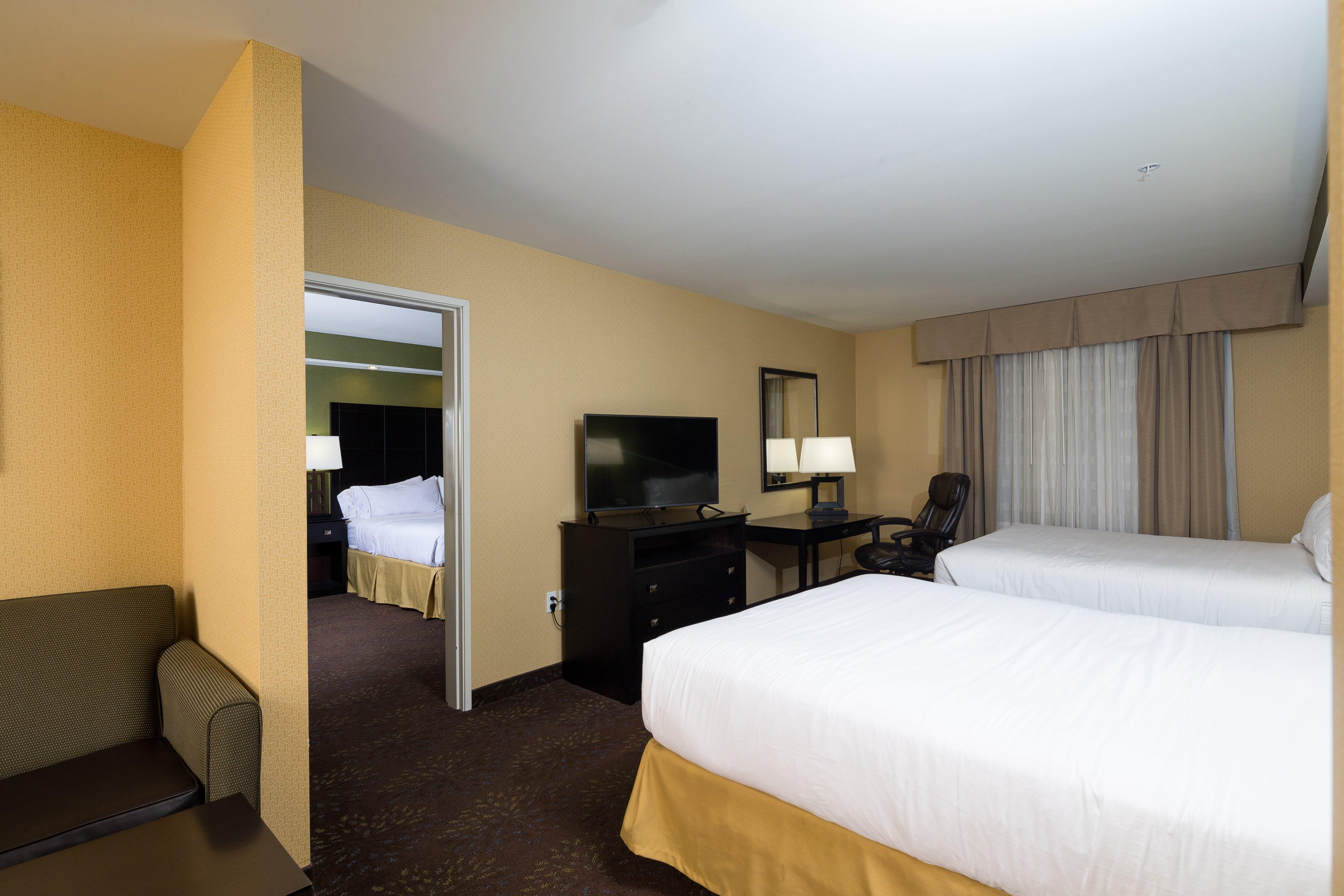 Holiday Inn Express And Suites Detroit North-Troy By Ihg Zewnętrze zdjęcie