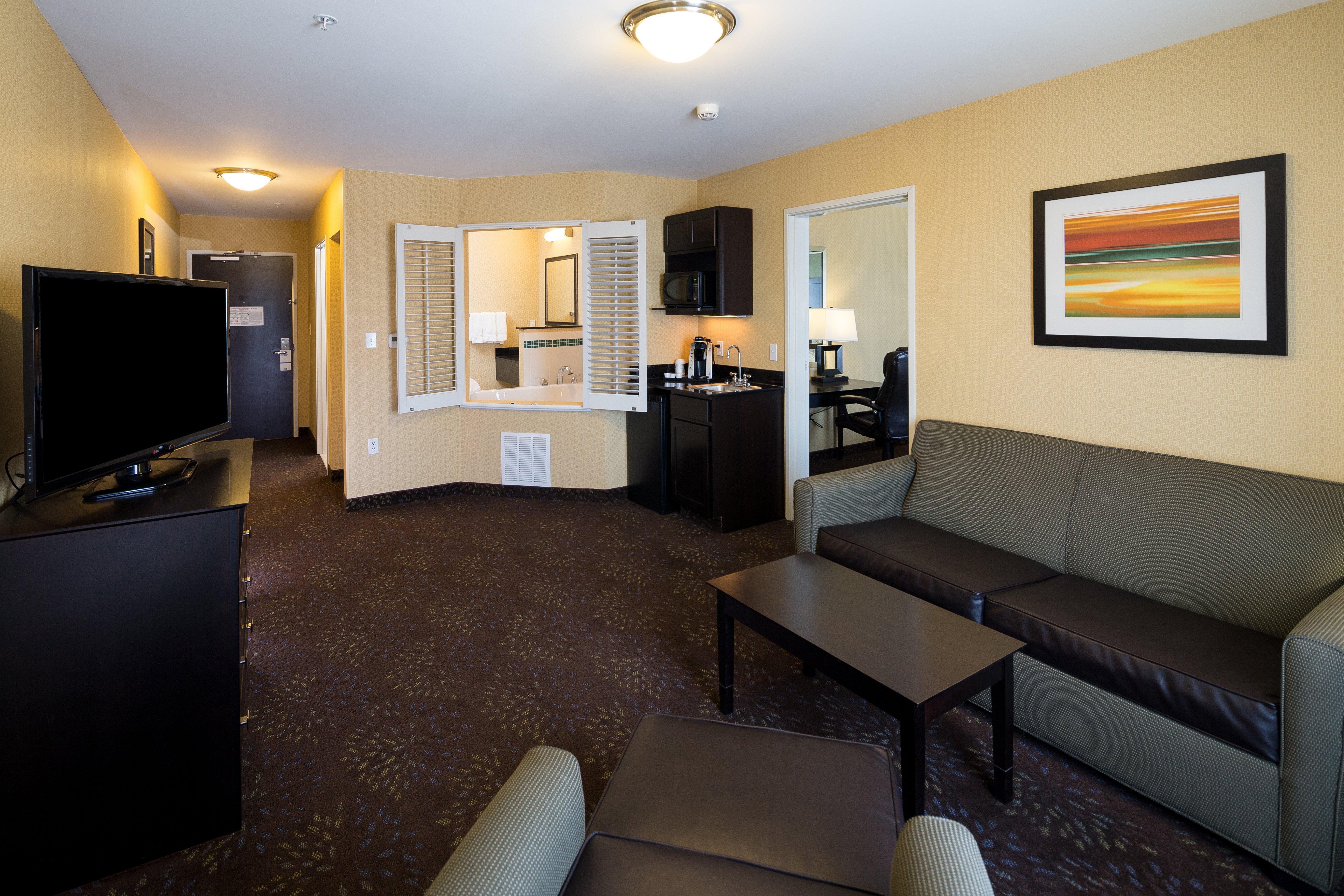 Holiday Inn Express And Suites Detroit North-Troy By Ihg Zewnętrze zdjęcie